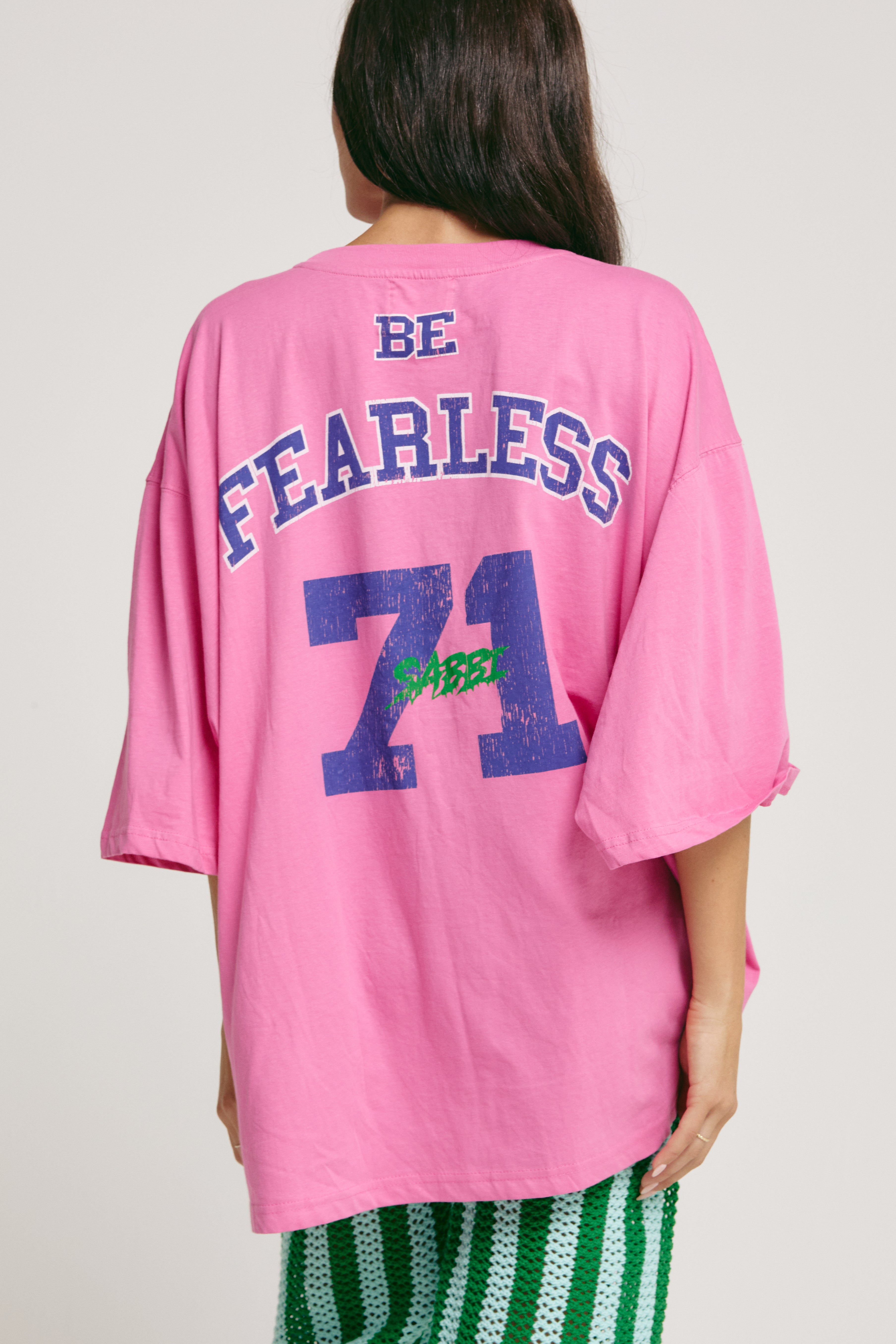 THE VERY OVERSIZED DREAM BIG BEADED TEE - PINK